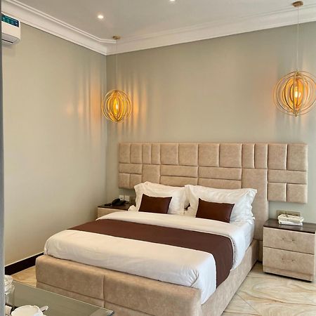 The Nook Boutique Bed & Breakfast Kampala Bagian luar foto