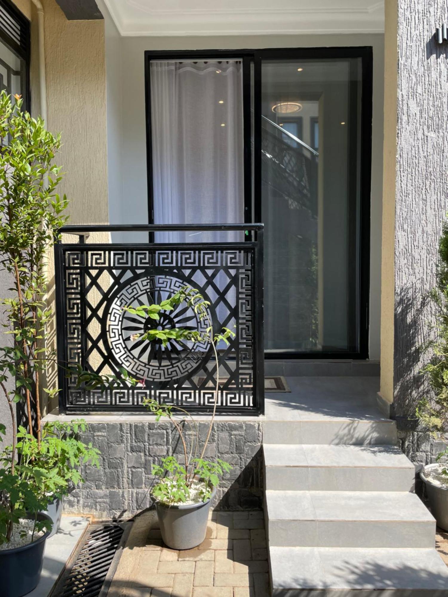 The Nook Boutique Bed & Breakfast Kampala Bagian luar foto